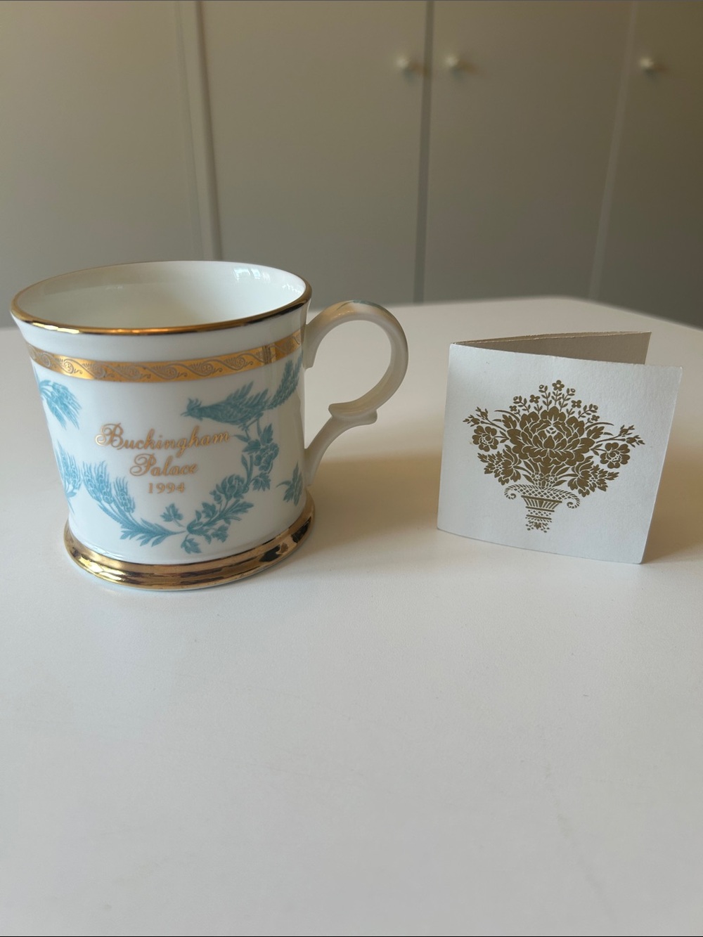 Buckingham Palace 1994 Commemorative Mug Vintage